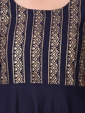 foil print flared kurta - 16895209 - Standard Image - 4