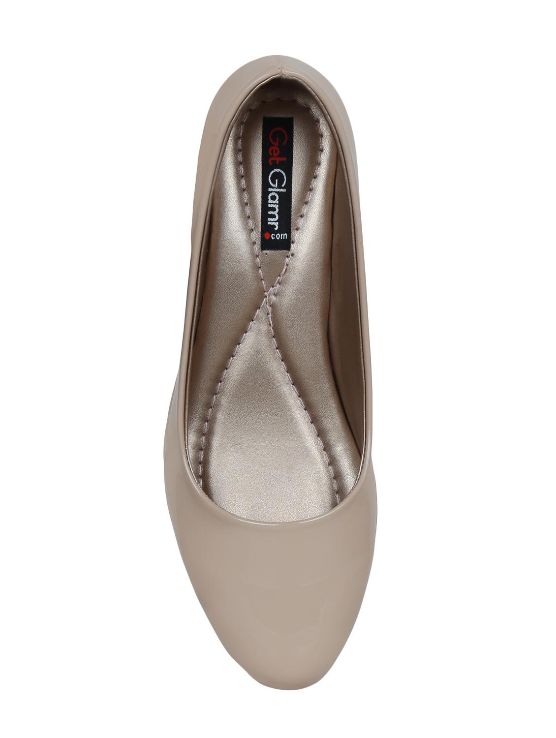 beige slip on pumps - 16896568 - Zoom Image - 4