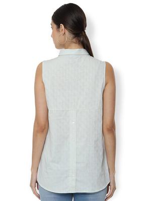 concealed placket sleeveless shirt - 16901823 - Standard Image - 2