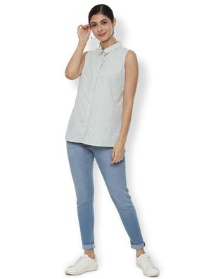 concealed placket sleeveless shirt - 16901823 - Standard Image - 3