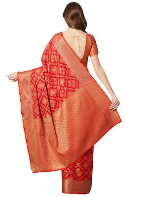 self design kanjivaram saree with blouse - 16906985 - Standard Image - 2
