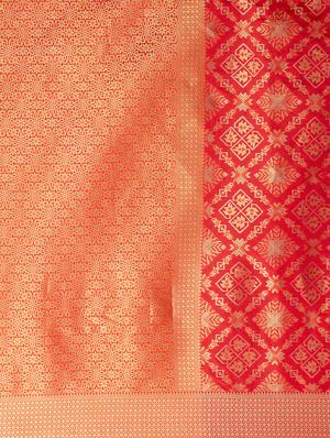 self design kanjivaram saree with blouse - 16906985 - Standard Image - 4