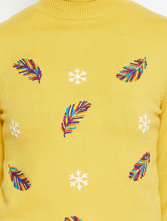 turtle neck embroidered pullover - 16907070 - Zoom Image - 5