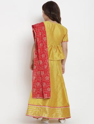 yellow silk blend lehnga choli - 16909783 - Standard Image - 3