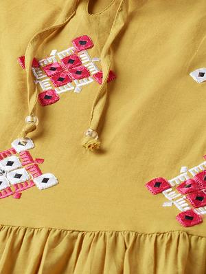 embroidered detail bell sleeved top - 16909842 - Standard Image - 5