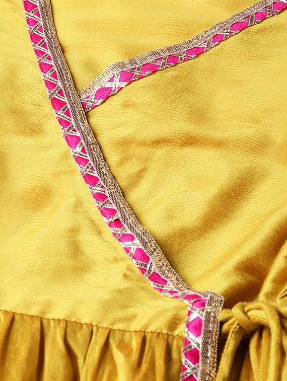contrast dupatta a-line lehenga - 16909860 - Zoom Image - 5