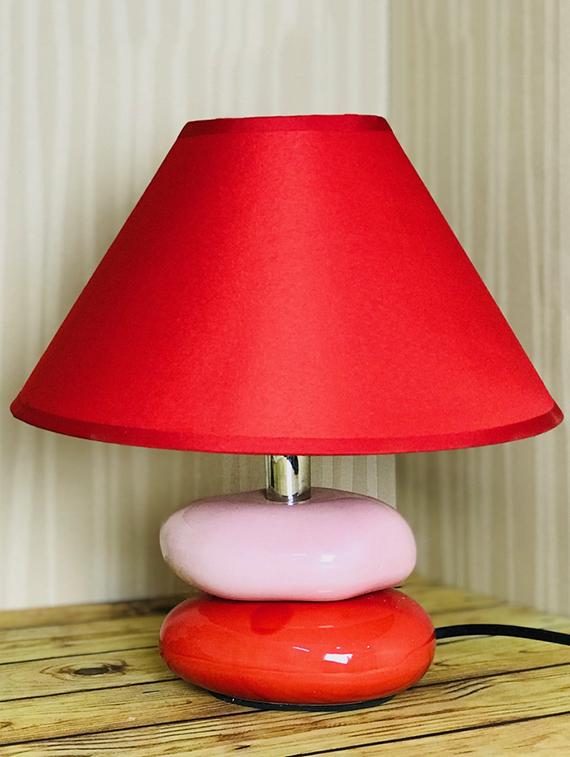 elegant red colour ceramic table lamp - 16911148 - Zoom Image - 1