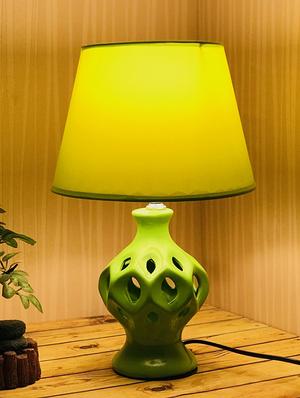 elegant green colour ceramic table lamp - 16911169 - Standard Image - 2