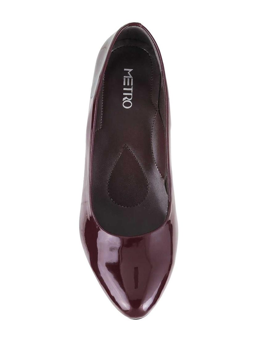 maroon slip on pumps - 16911528 - Zoom Image - 4