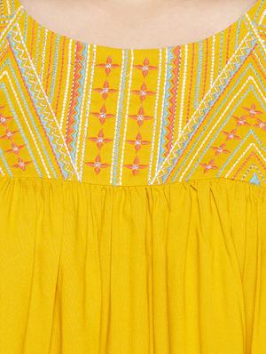 round neck embroidered top - 16915607 - Standard Image - 4