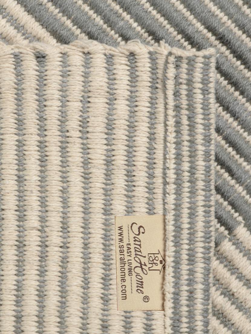 premium quality cotton multi purpose handloom made rugs - 16918407 - Zoom Image - 4