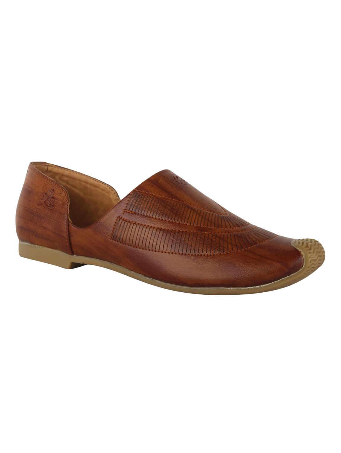 tan slip on jutis - 16921760 - Zoom Image - 1