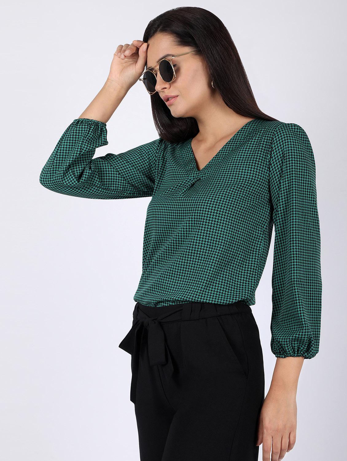 v-neck houndstooth top - 16922548 - Zoom Image - 2