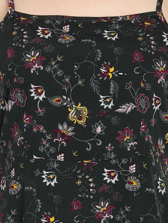 cami neck floral flared dress - 16923762 - Zoom Image - 5