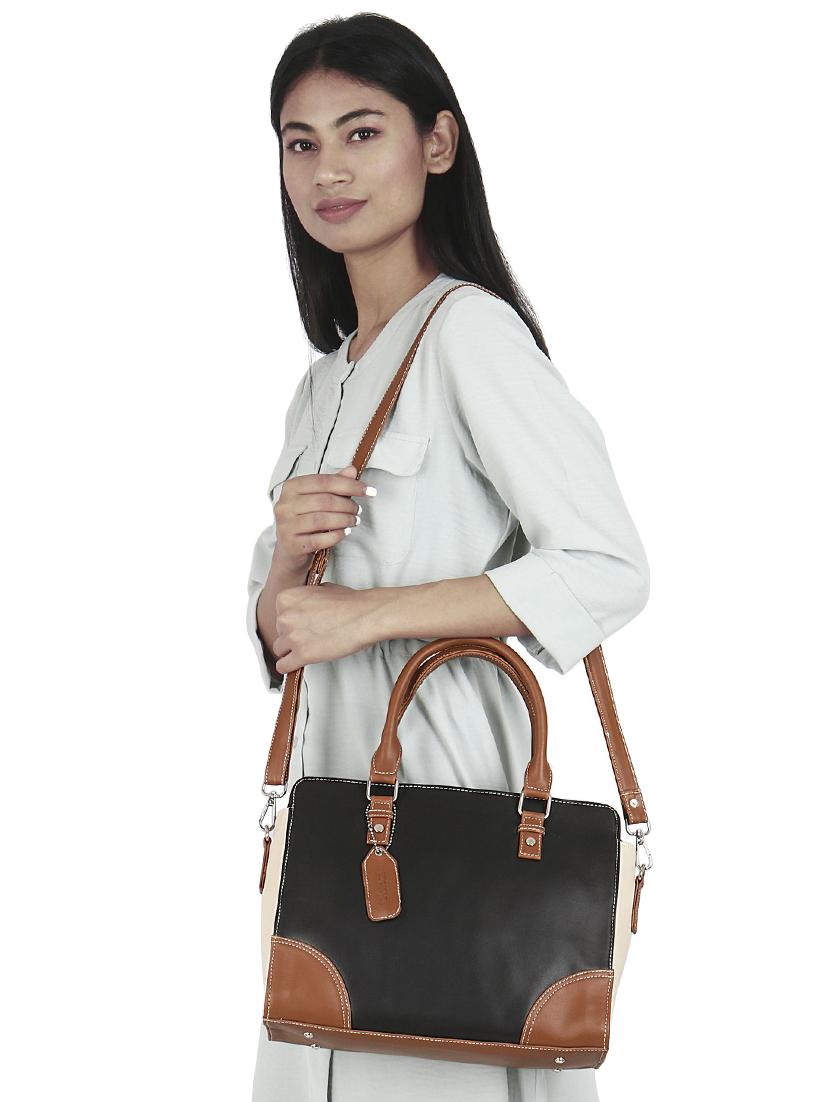 black leatherette (pu) regular handbag - 16923843 - Zoom Image - 5