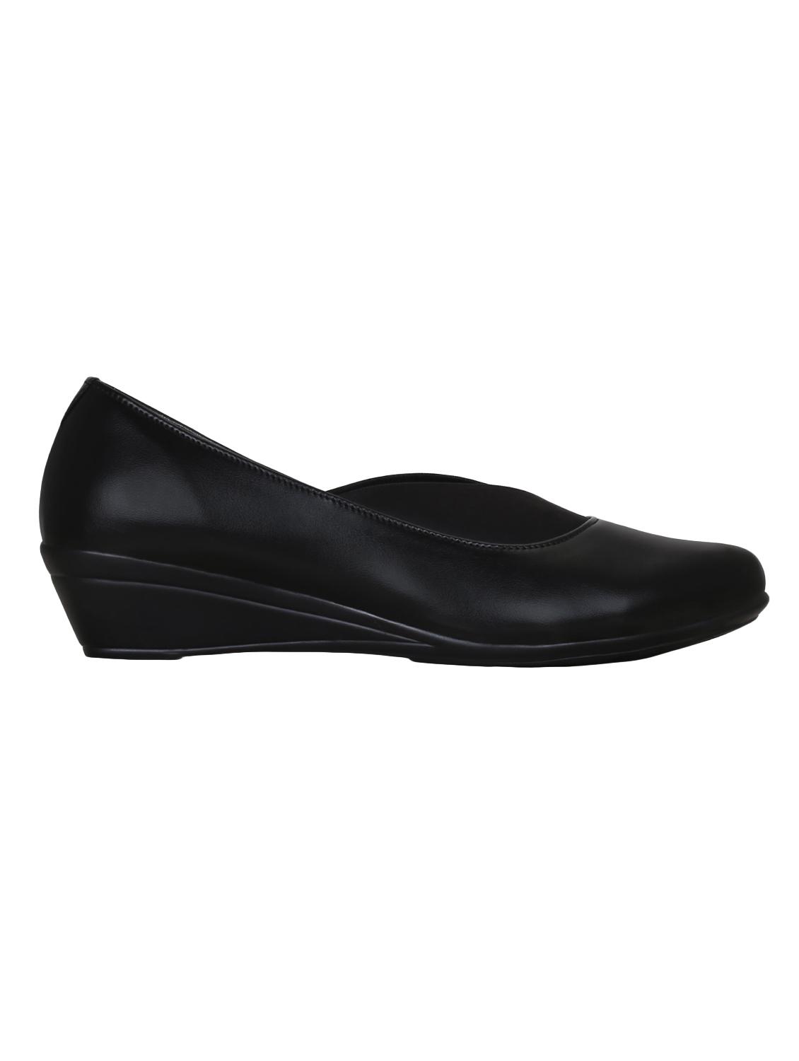 black slip on pumps - 16925870 - Zoom Image - 3