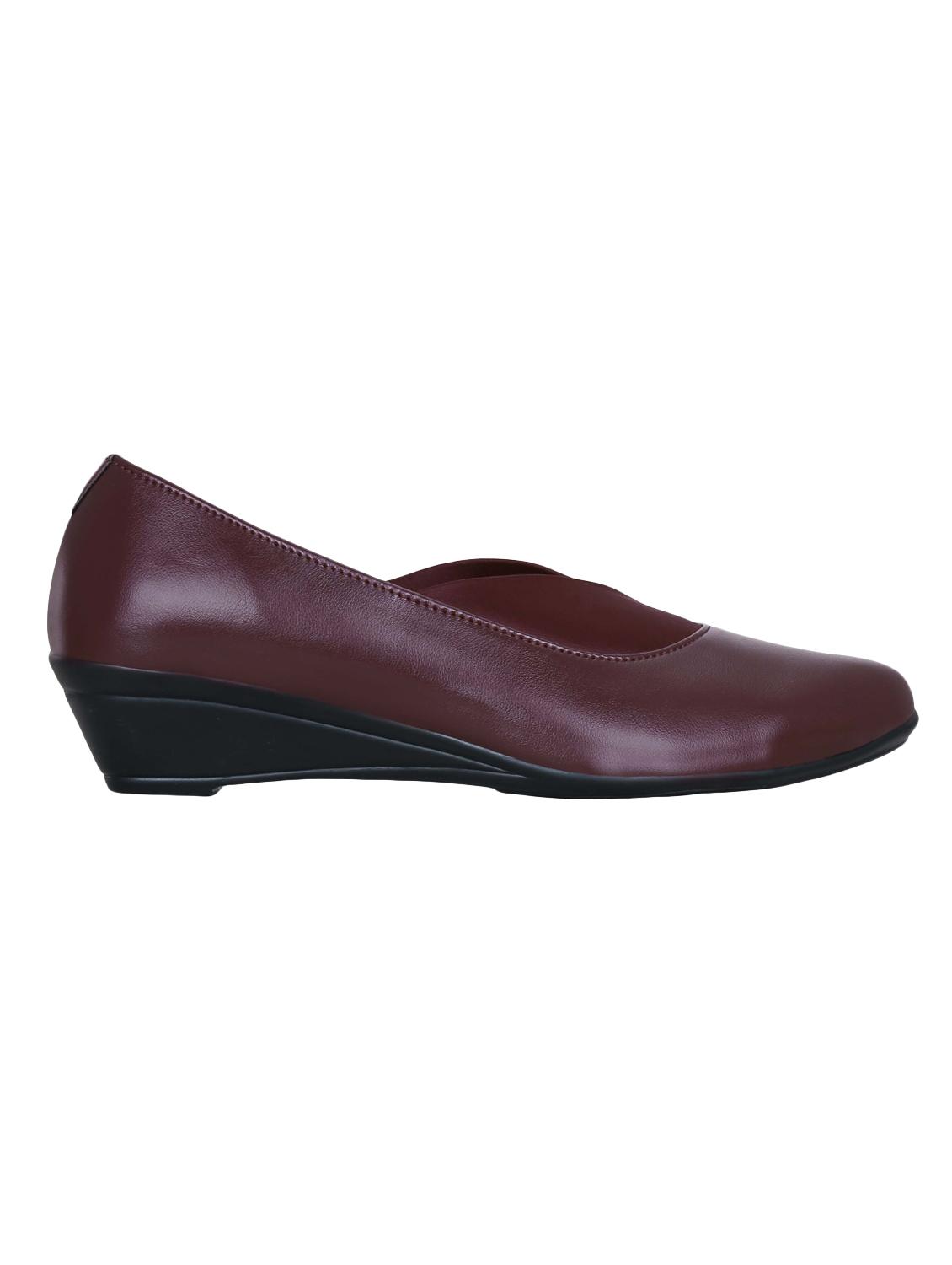 maroon slip on pumps - 16925872 - Zoom Image - 3