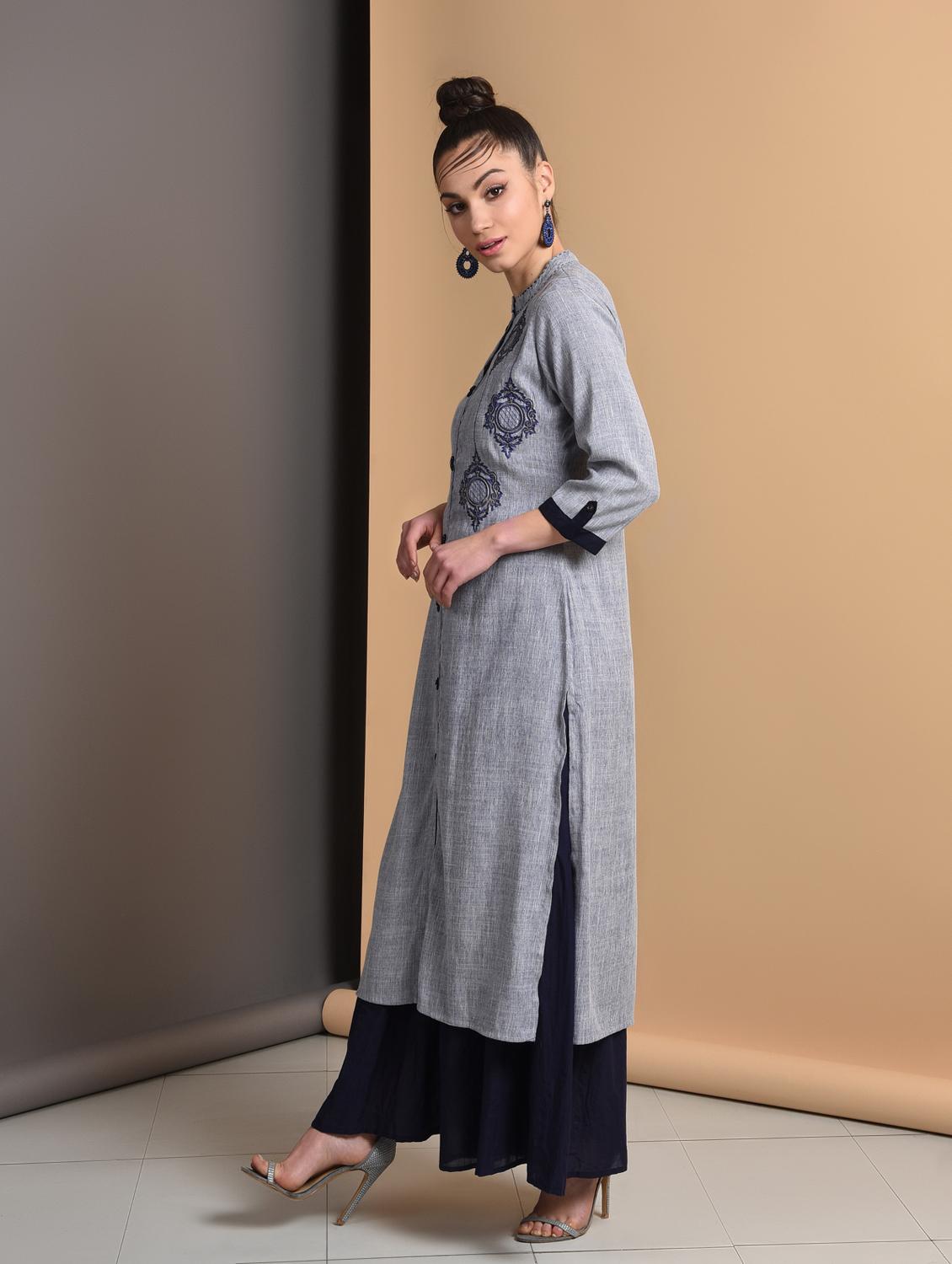 embroidered straight kurta - 16928271 - Zoom Image - 1