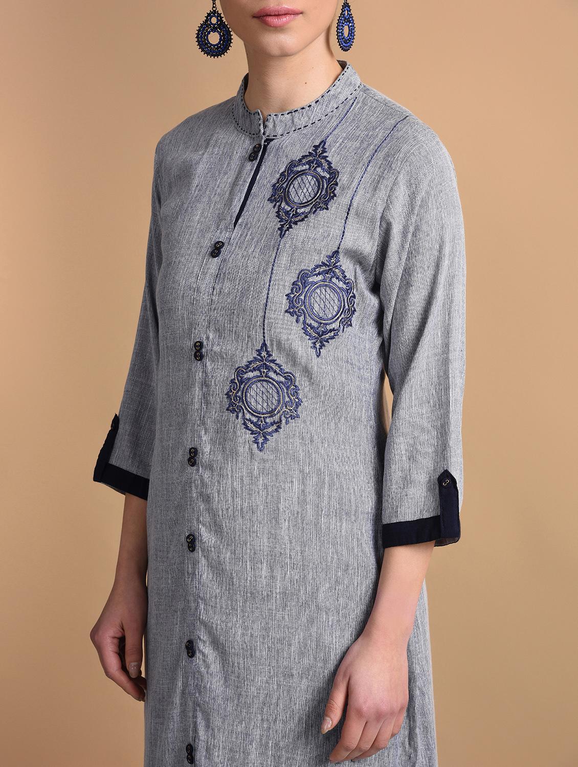 embroidered straight kurta - 16928271 - Zoom Image - 4