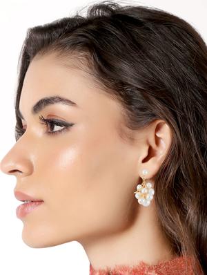 white metal drop earring - 16936198 - Standard Image - 4