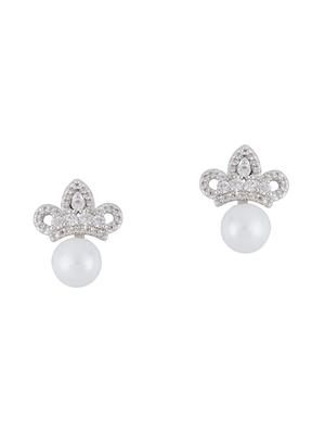 silver metal studs earring - 16936219 - Standard Image - 2