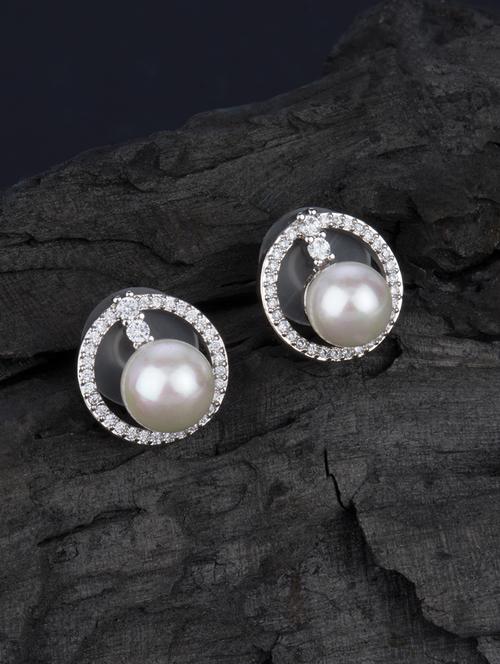 silver metal studs earring - 16936220 - Standard Image - 1
