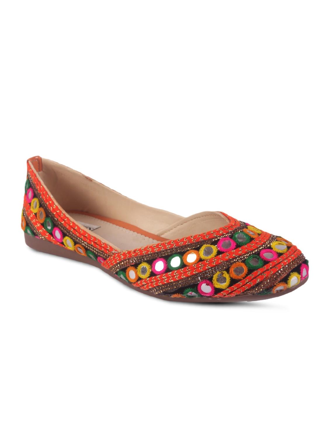 multi colored slip on jutis - 16936344 - Zoom Image - 1