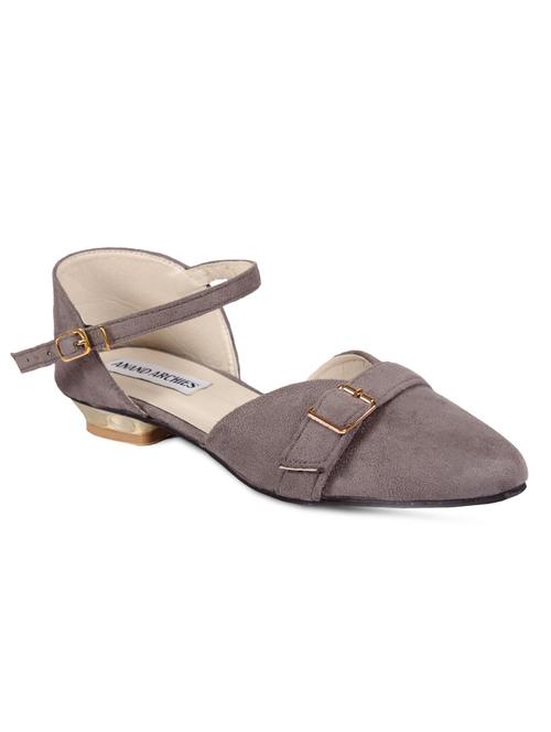 grey closed back sandals - 16936345 - Very Small Image - 1