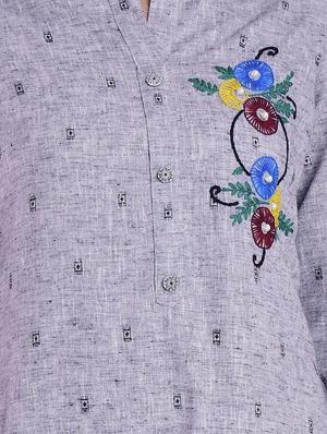 embroidered straight kurta - 16938774 - Standard Image - 4