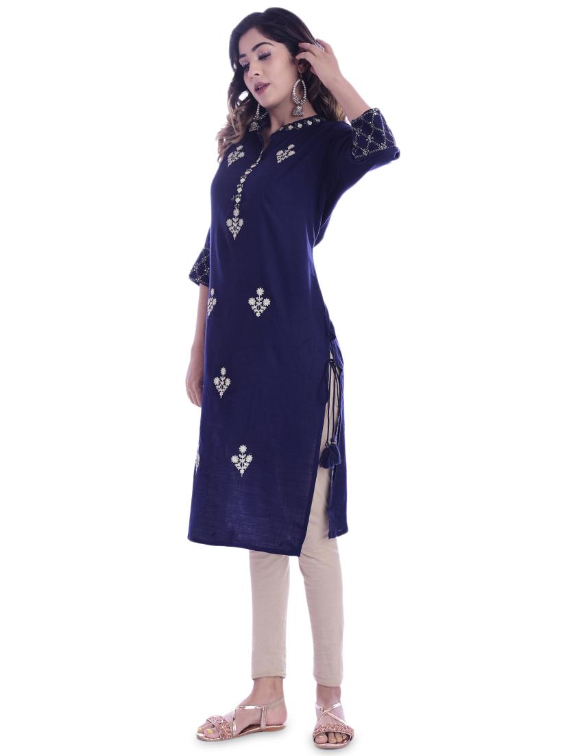 embroidered straight kurta - 16938781 - Zoom Image - 2