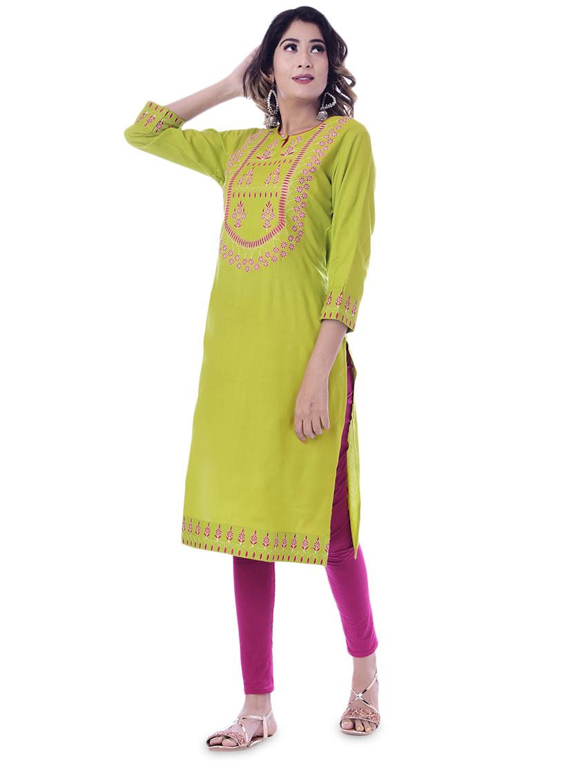 embroidered straight kurta - 16938783 - Zoom Image - 2