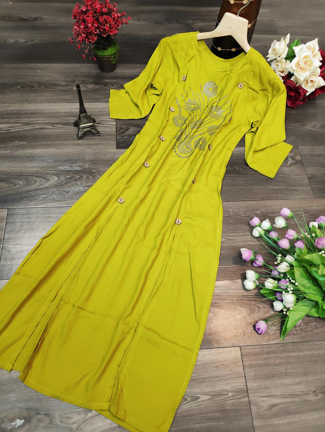 embellished straight kurta - 16939020 - Zoom Image - 4