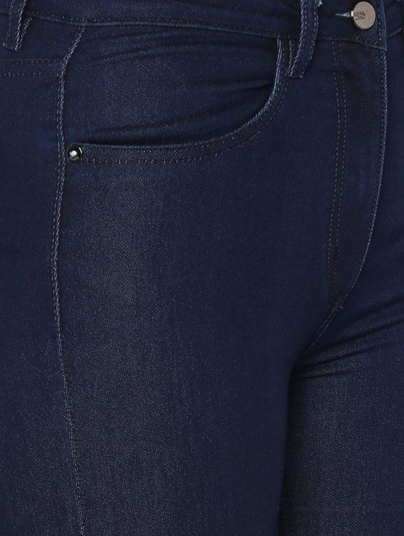 high rise frayed hem jeans - 16945508 - Zoom Image - 5