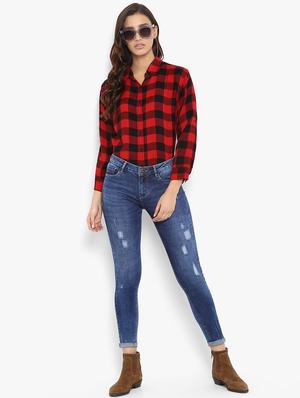 mid rise distressed jeans - 16945510 - Standard Image - 4