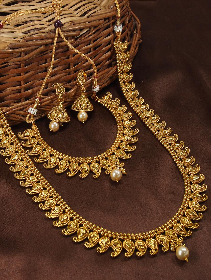gold metal long necklace - 16947496 - Zoom Image - 1