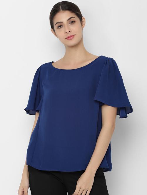 round neck bell sleeves top - 16948808 - Very Small Image - 1