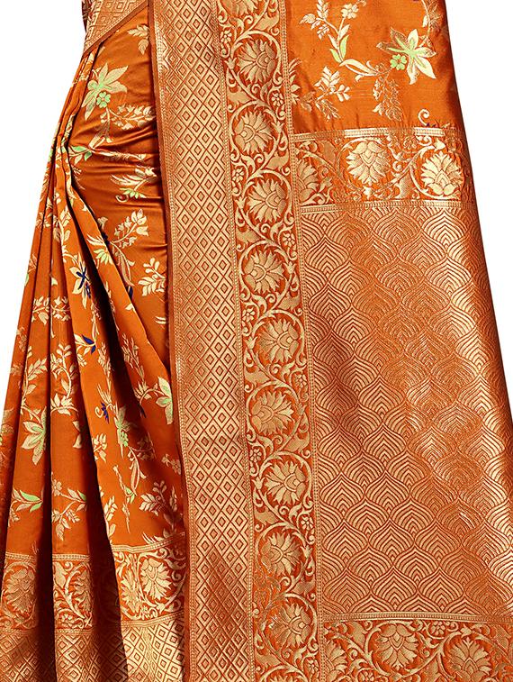 floral banarasi saree with blouse - 16950854 - Zoom Image - 4