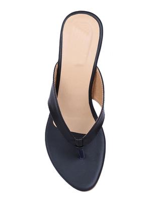 black toe separator sandals - 16951704 - Standard Image - 4