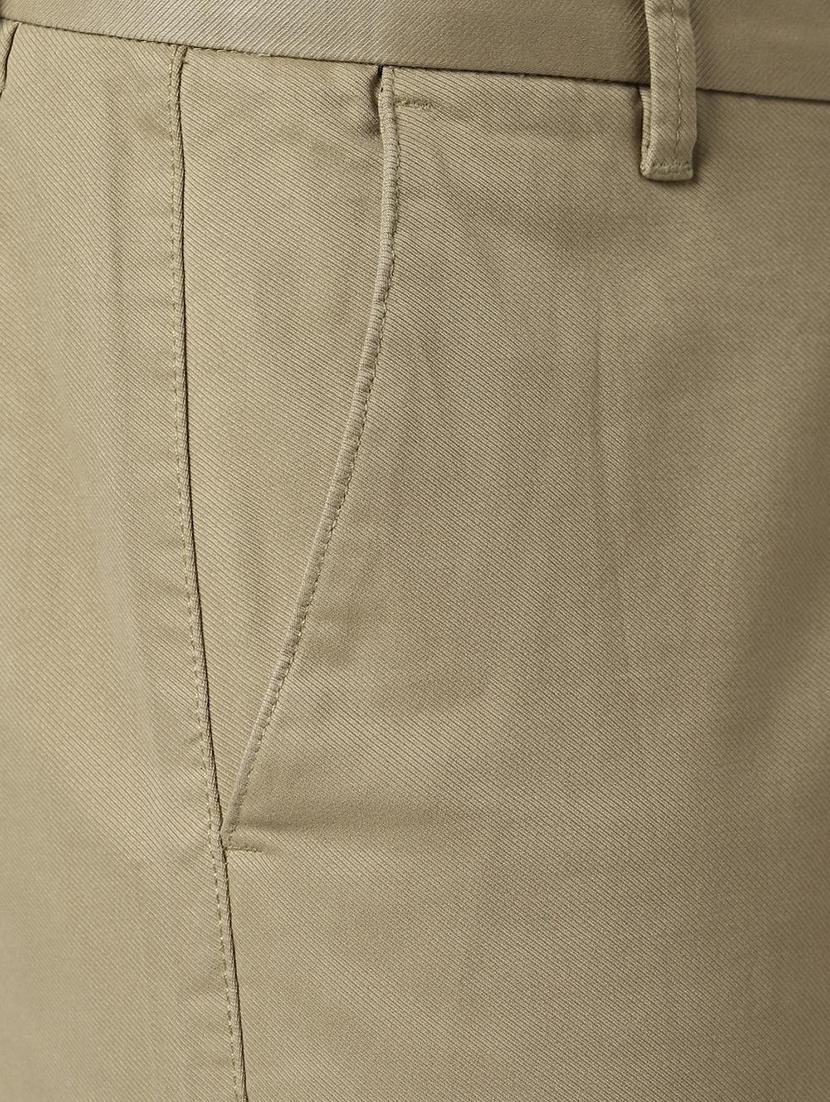 beige solid flat front casual trouser - 16952088 - Zoom Image - 5
