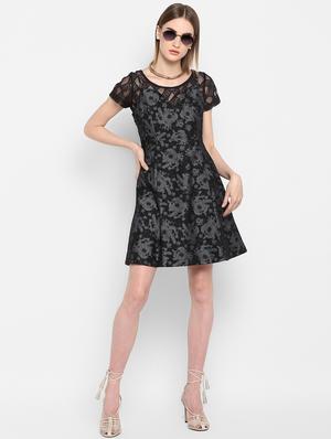 round neck laced dress - 16952679 - Standard Image - 5
