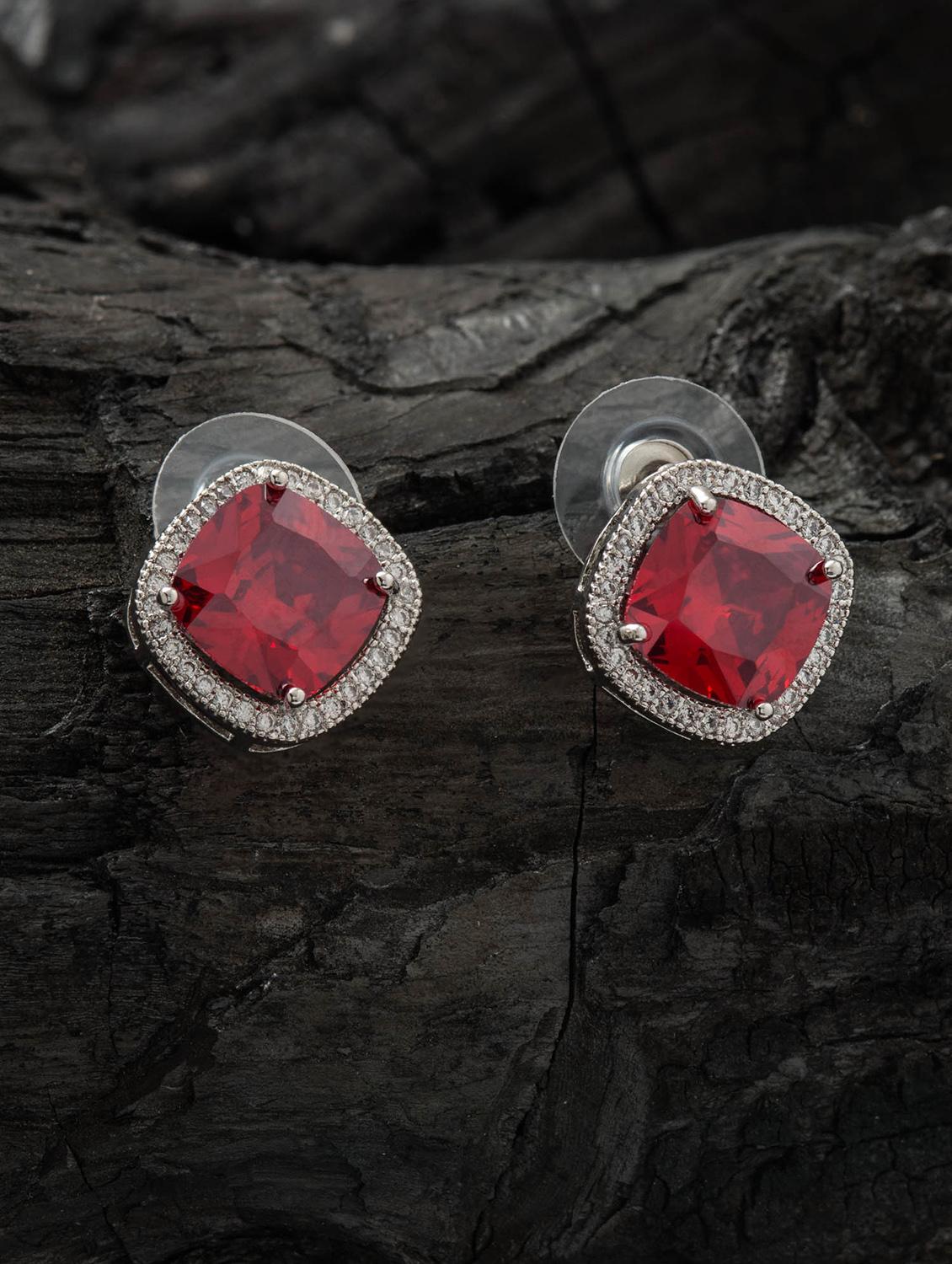 red metal studs earring - 16952812 - Zoom Image - 3