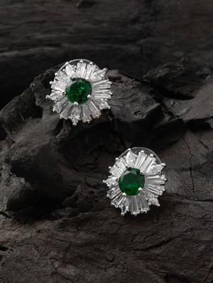 green metal studs earring - 16952817 - Standard Image - 3