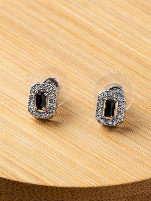 black metal studs earring - 16952823 - Standard Image - 1