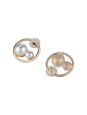 gold metal studs earring - 16952839 - Standard Image - 2