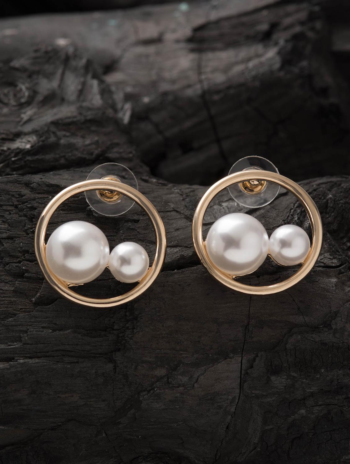 gold metal studs earring - 16952839 - Zoom Image - 3