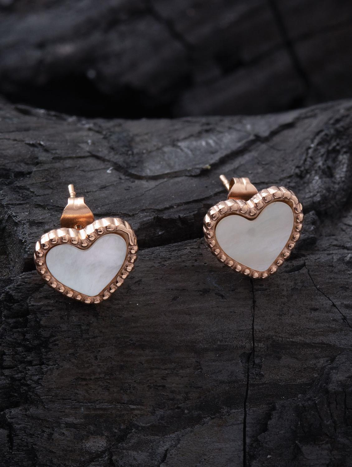 gold metal studs earring - 16952845 - Zoom Image - 3