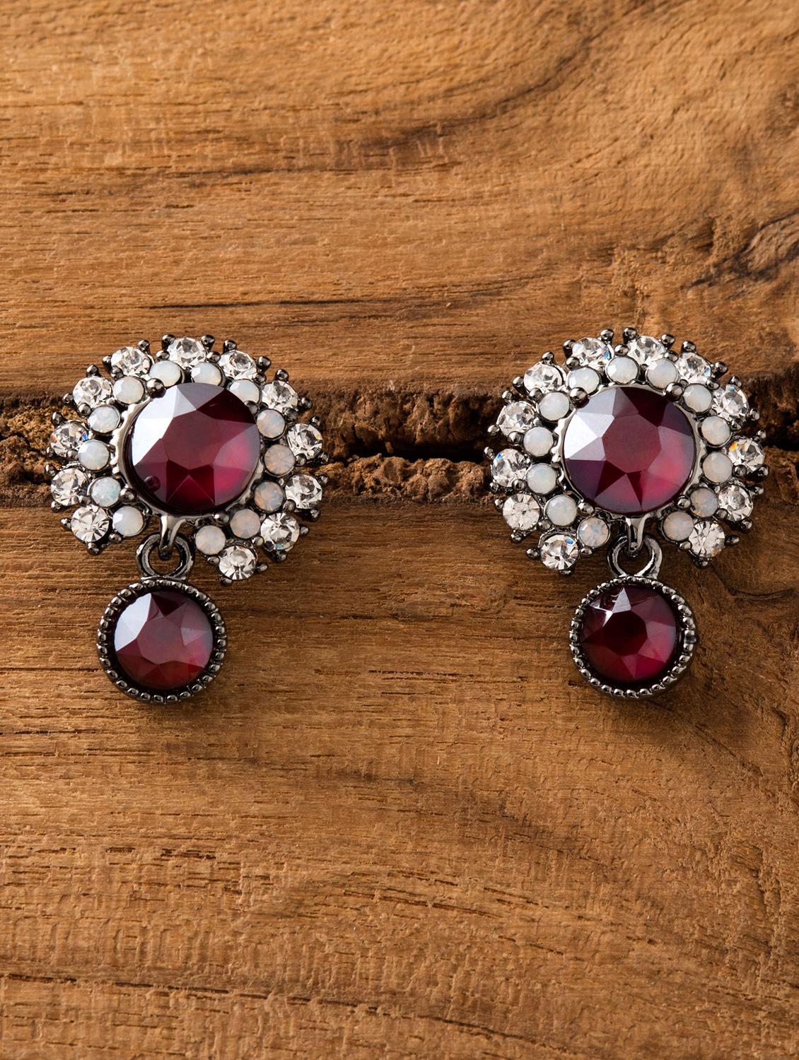 red metal drop earring - 16952851 - Zoom Image - 1