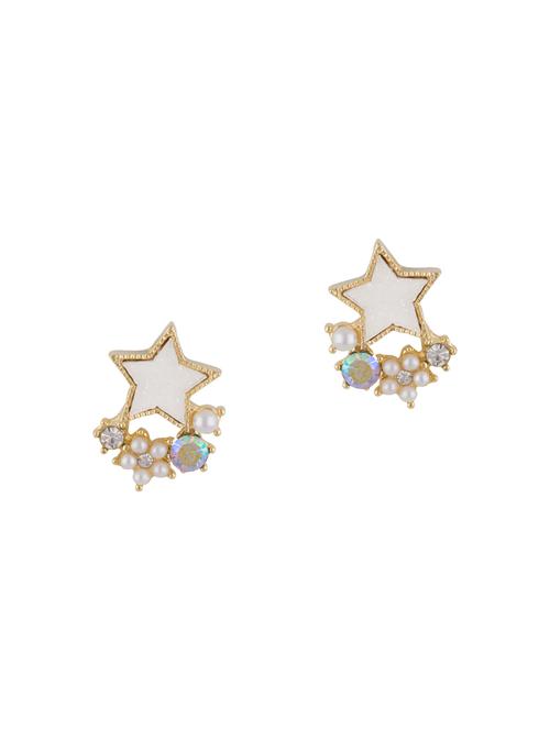 gold metal studs earring - 16952864 - Standard Image - 1