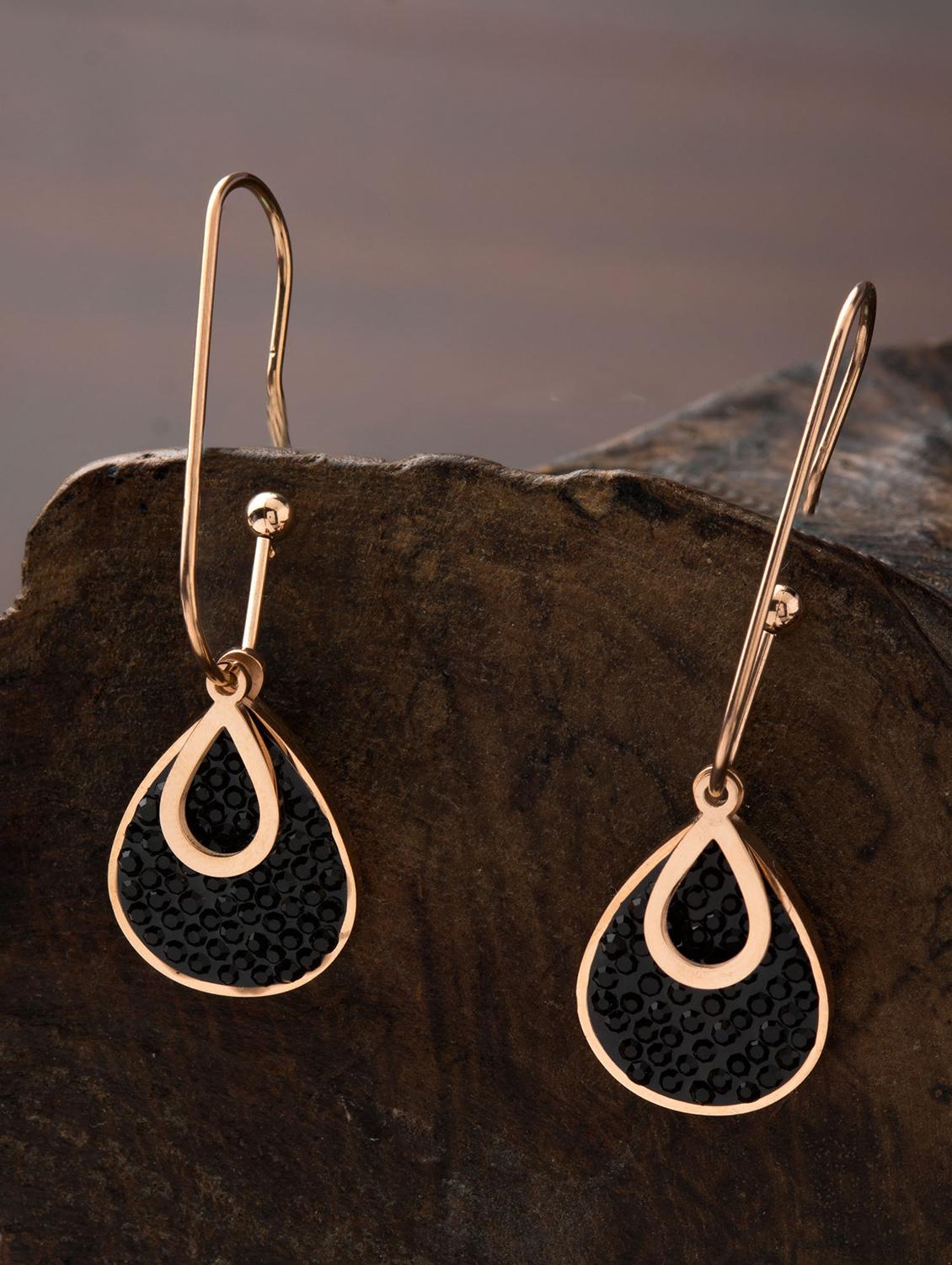 black metal drop earring - 16952873 - Zoom Image - 3