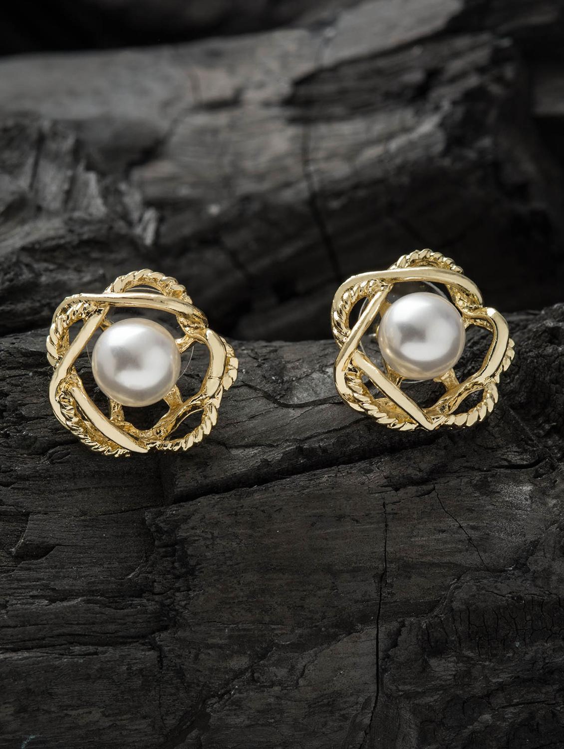 gold metal studs earring - 16952880 - Zoom Image - 3